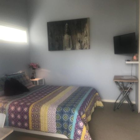 Cosy Caversham Retreat Dunedin Exterior photo